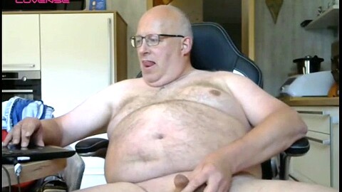 Sigaretta, cazzo gay, bear HD Gay movie